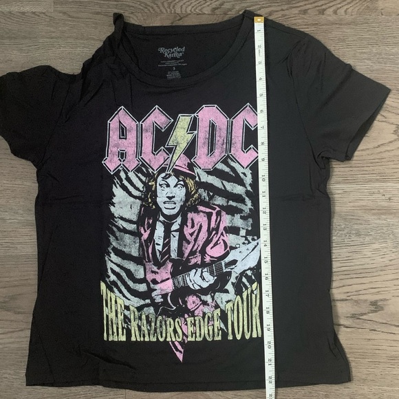 Recycled Karma AC/DC The Razors Edge Tour Cold Shoulder Tee Size S - Black NWOT - Picture 8 of 9